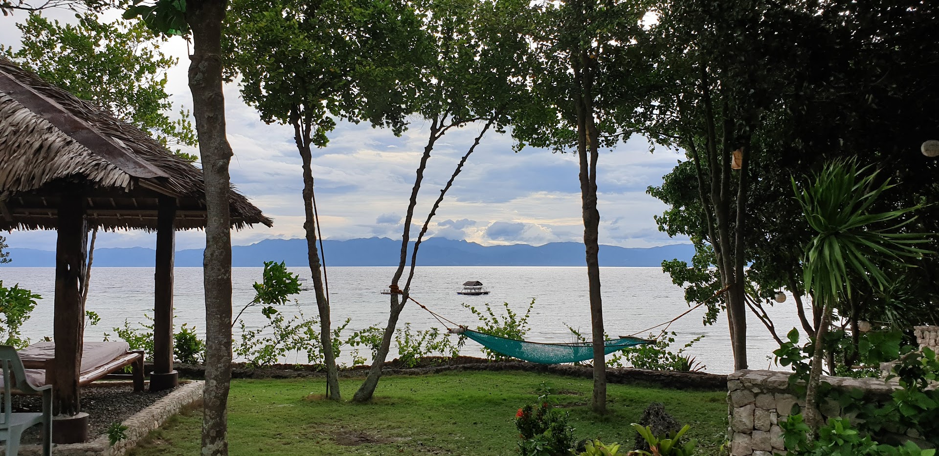Open hut and hammock at Hale Manna