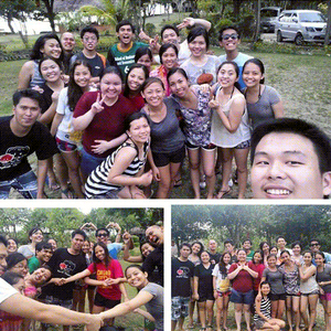 Friends enjoying Hale Manna